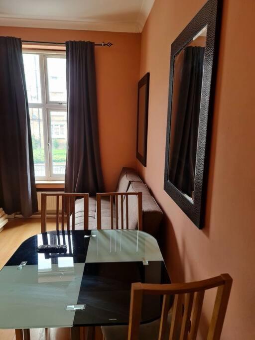 Cute One Bedroom Apartment London Bagian luar foto